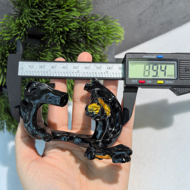 Resin Plum Blossom Stand