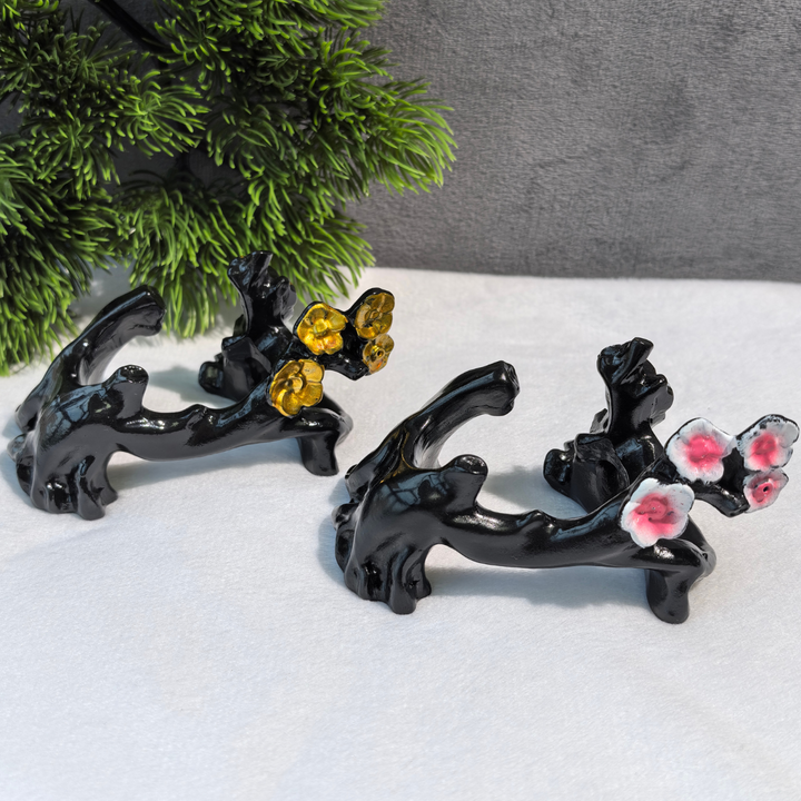 Resin Plum Blossom Stand