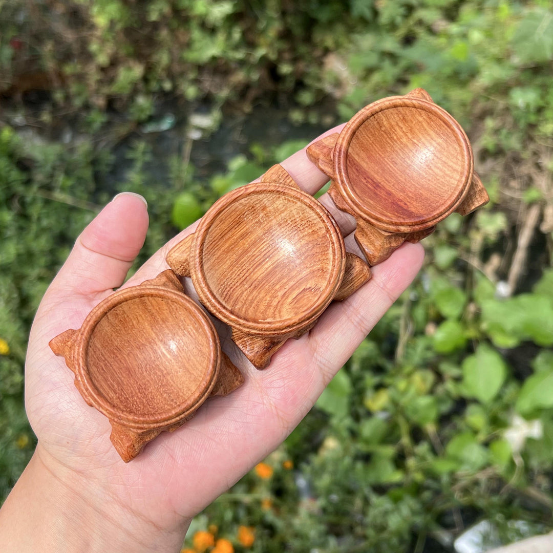 Wooden Sphere Holder