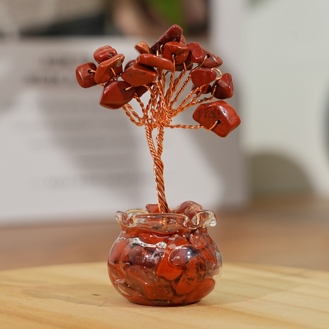 Kristallbaum mit Rohstein