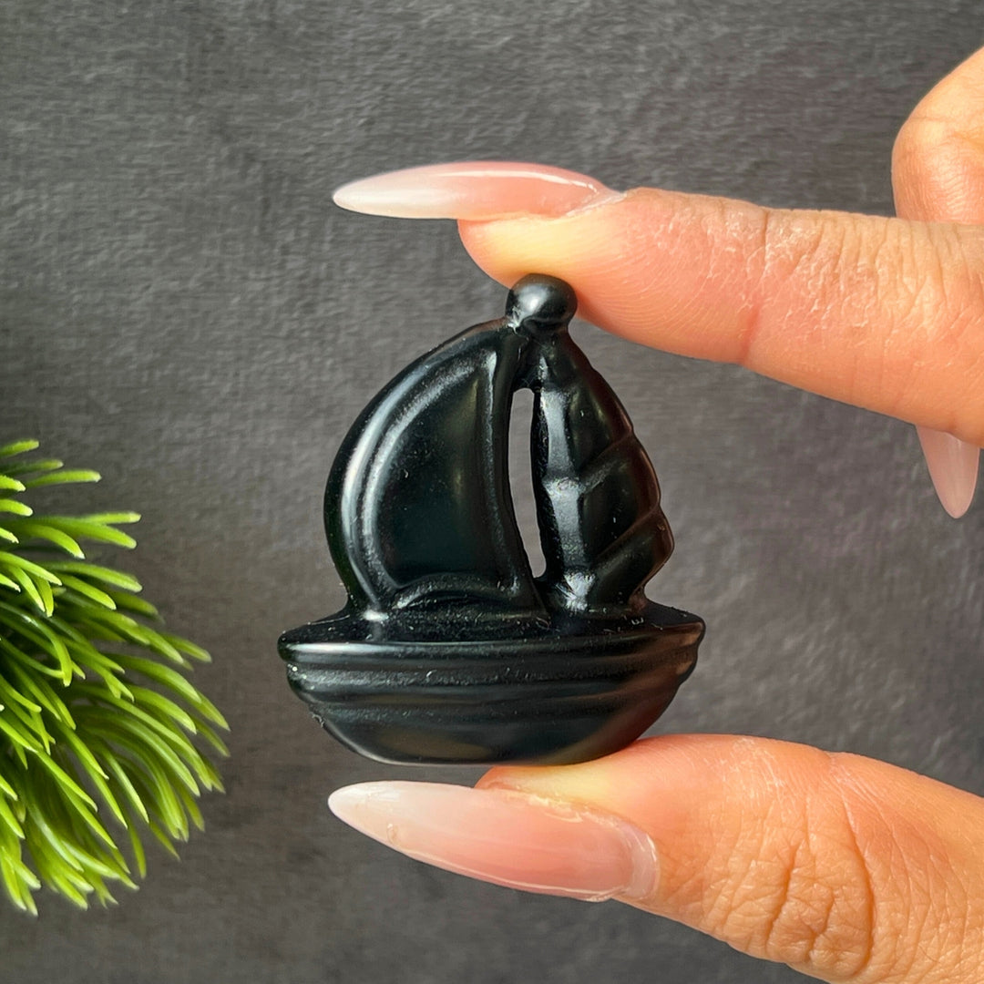 Mini Crystal Sailboat Carving