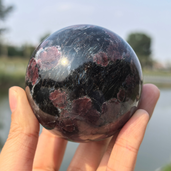 Garnet with Arfvedsonite Sphere