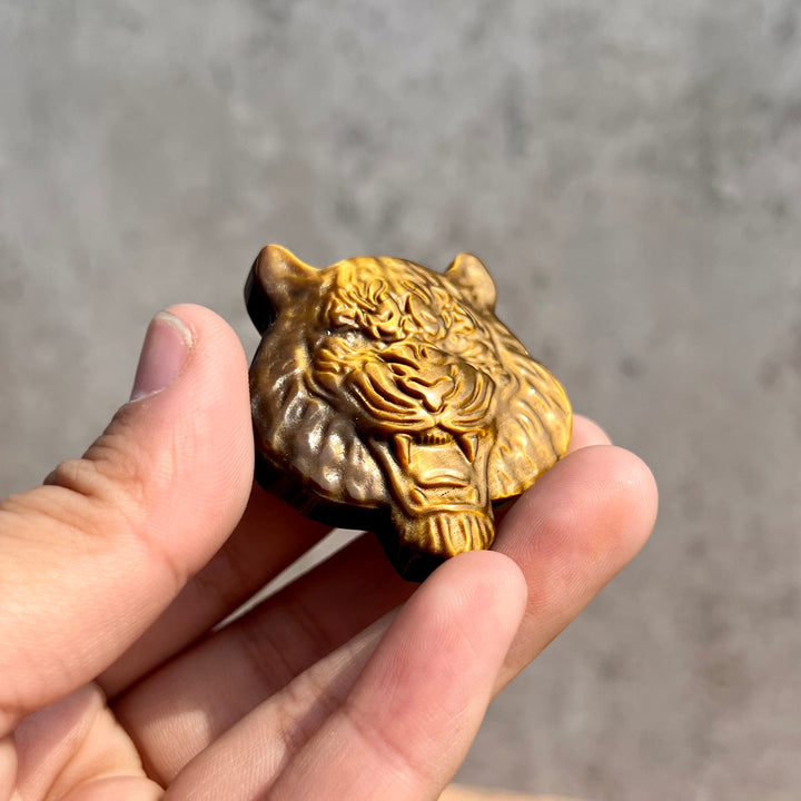 Lion & Tiger Head Crystal Carving
