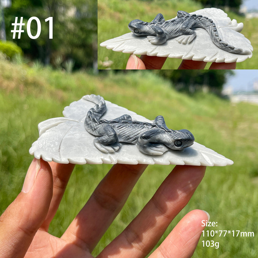 Unique,Natural TaiJi Stone Charming Lizard Carving