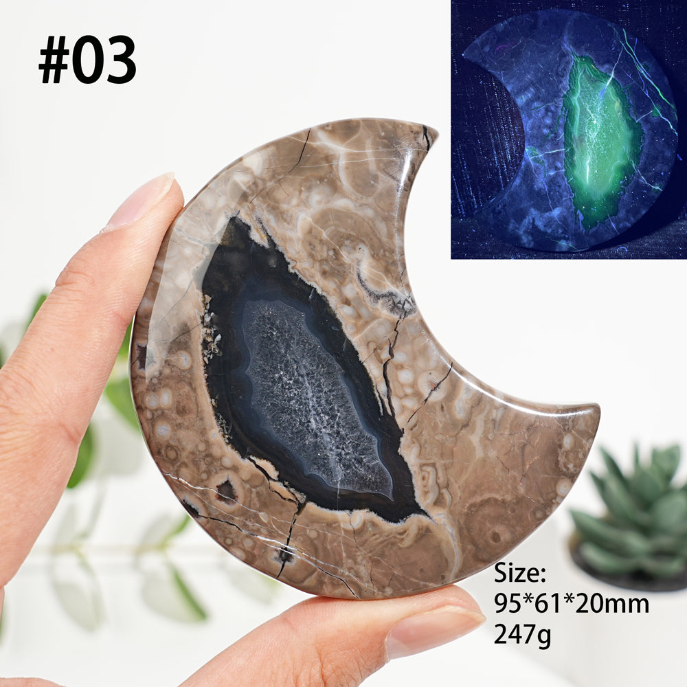 Unique,Natural Crystal Volcanic Agate Moon