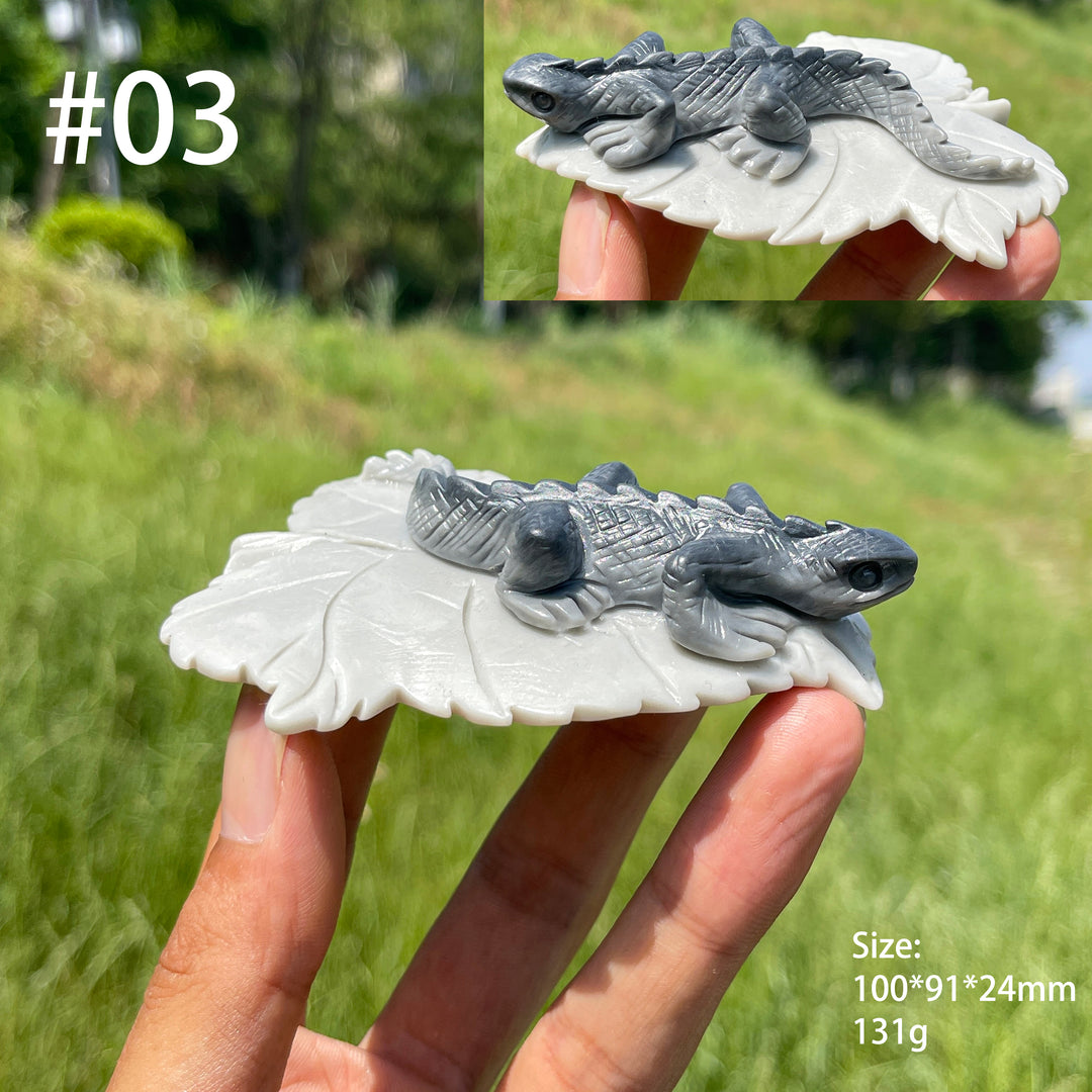 Unique,Natural TaiJi Stone Charming Lizard Carving