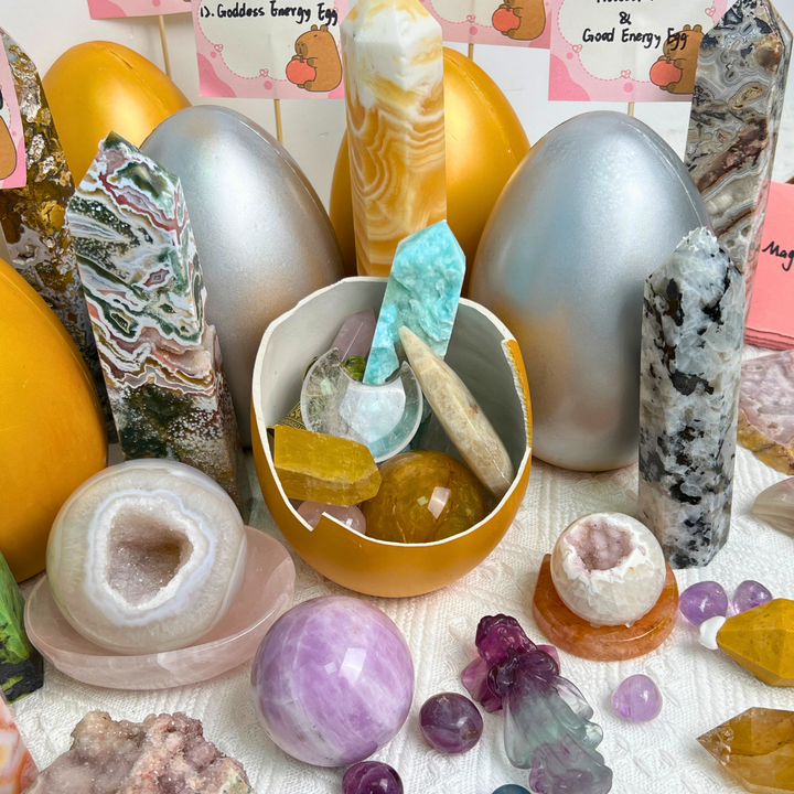 Kiki Crystal Golden Surprise Egg