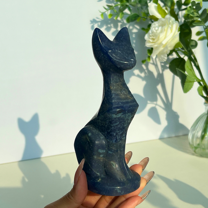 KIKI Exclusive Design Cat Carving