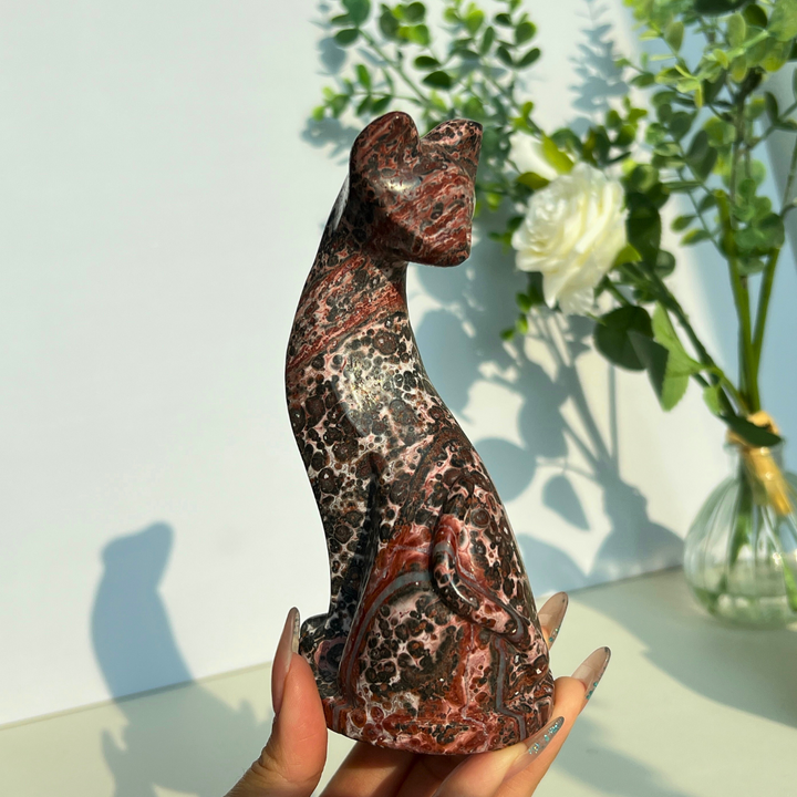 KIKI Exclusive Design Cat Carving