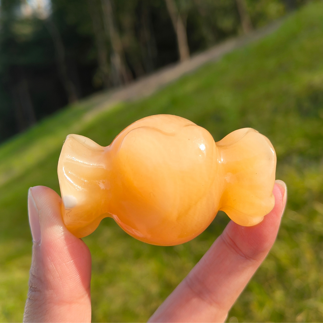 Natural Carved Crystal Heart Shaped Candies