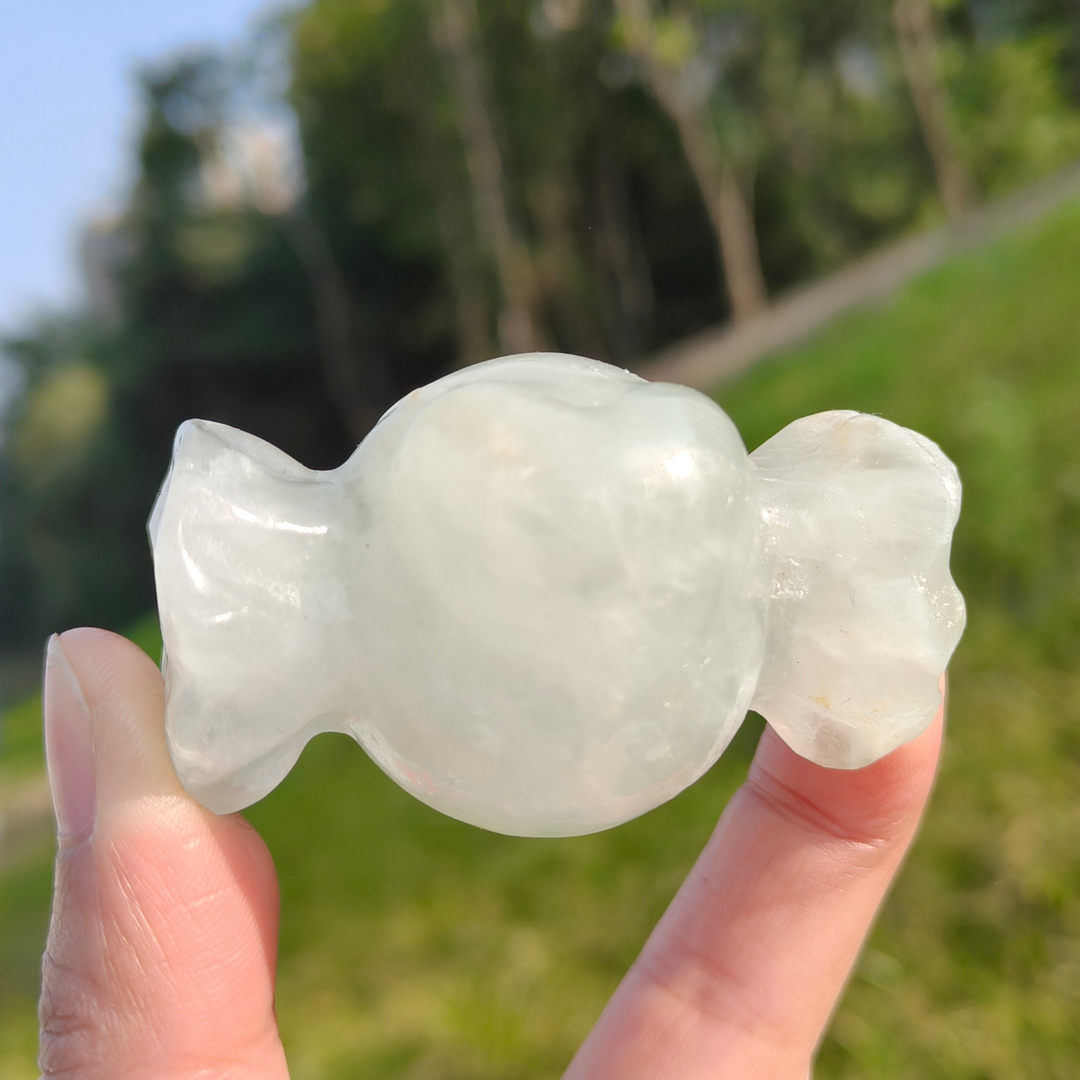 Natural Carved Crystal Heart Shaped Candies