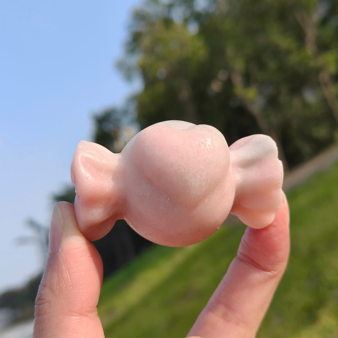 Natural Carved Crystal Heart Shaped Candies