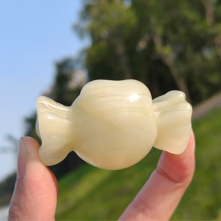 Natural Carved Crystal Heart Shaped Candies