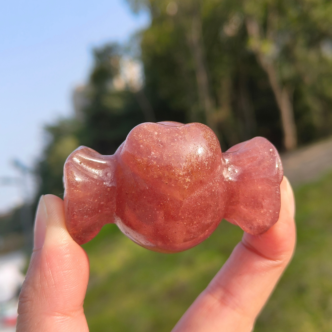 Natural Carved Crystal Heart Shaped Candies
