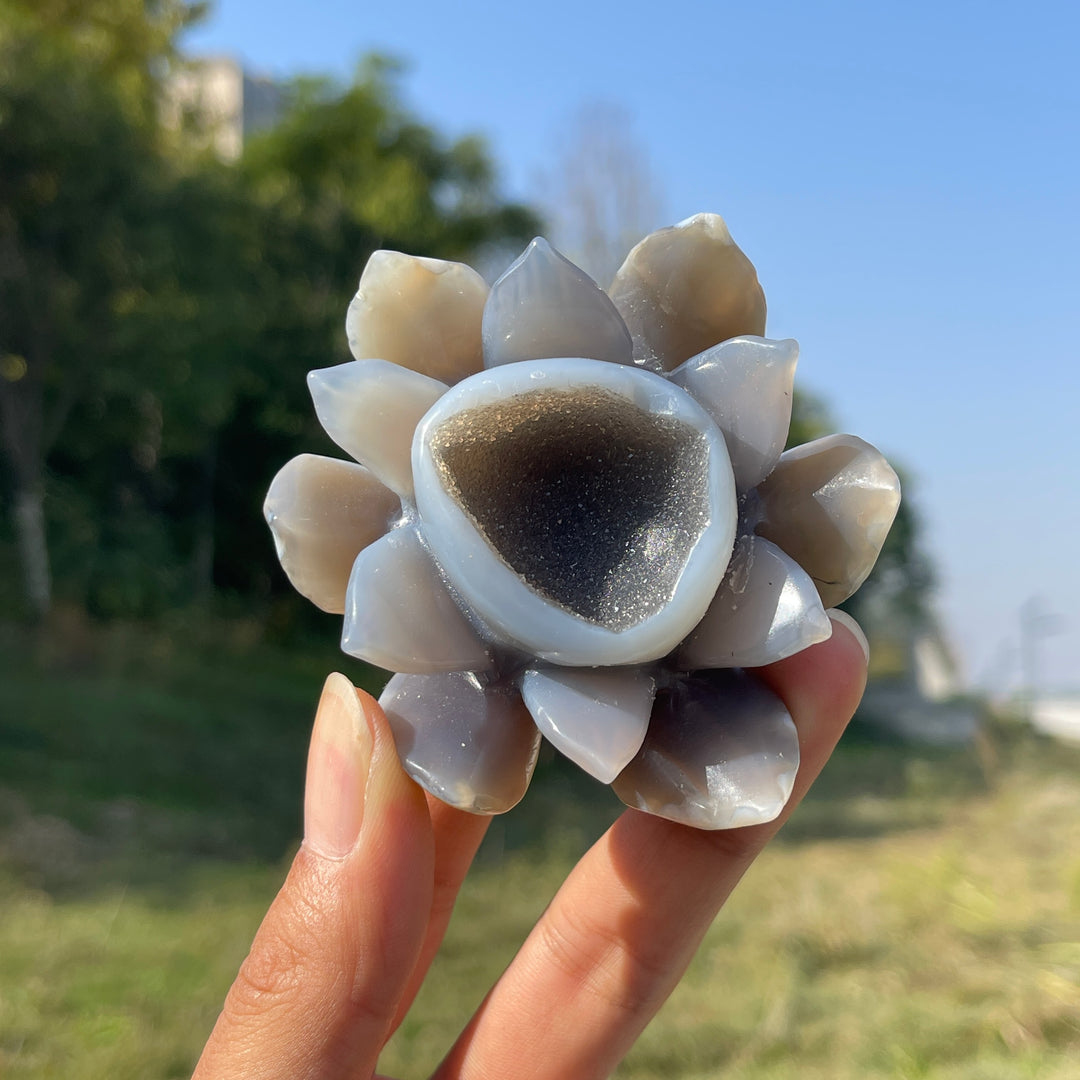 Unique,Natural Crystal Carving Agate Geode Lotus