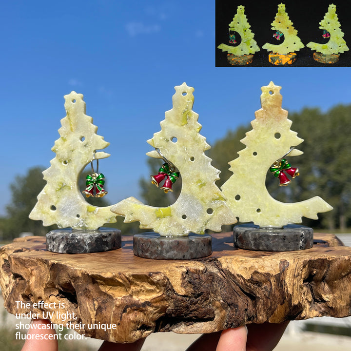 Natural Crystal Serpentine Christmas Tree With Bell