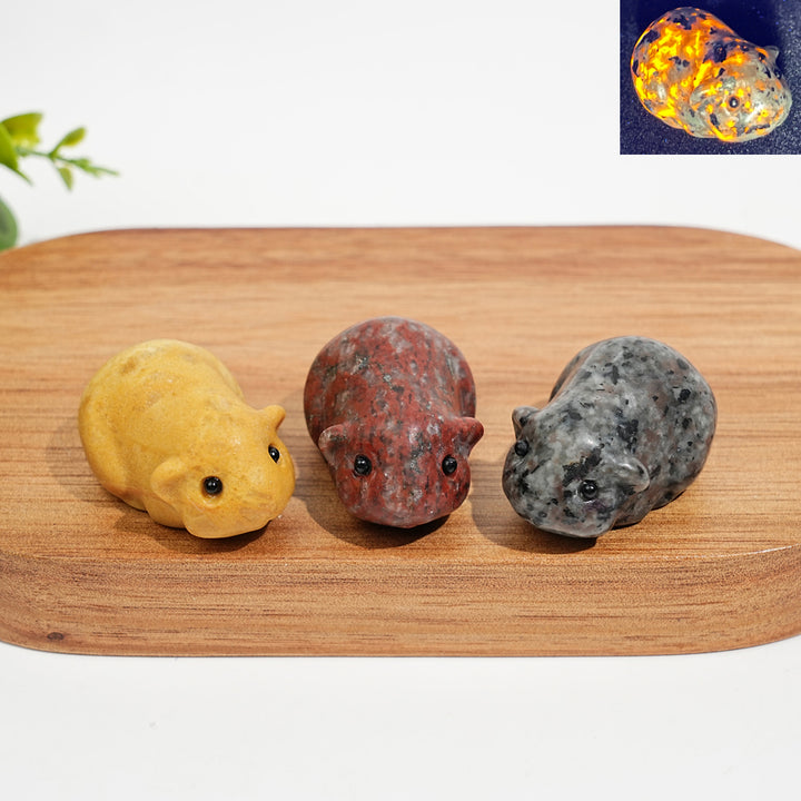 Natural Crystal Carving Shake Guinea Pig