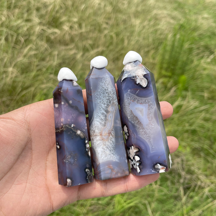 Natural Crystal Exquisite Blue Flower Agate Point