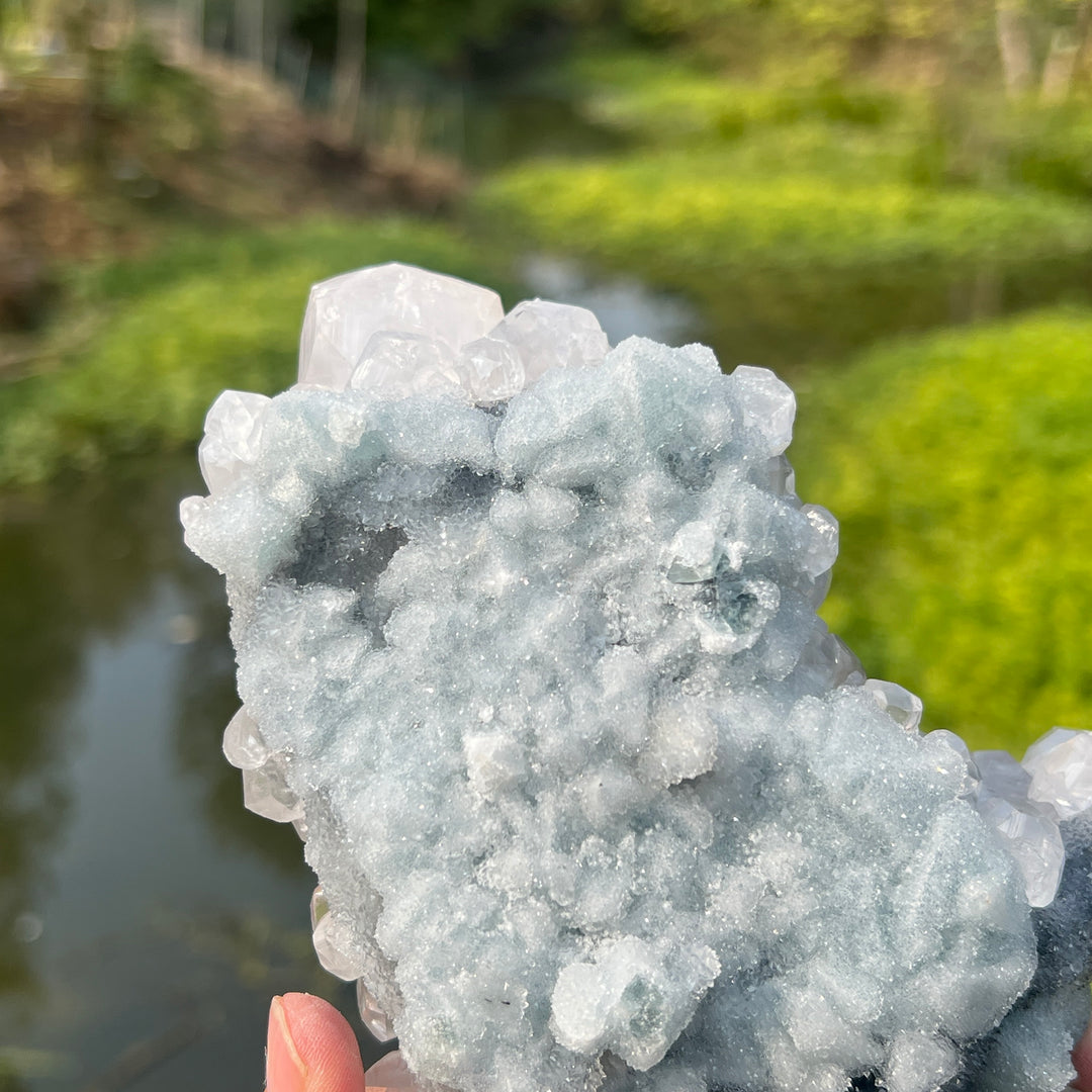 Calcite on Quartz