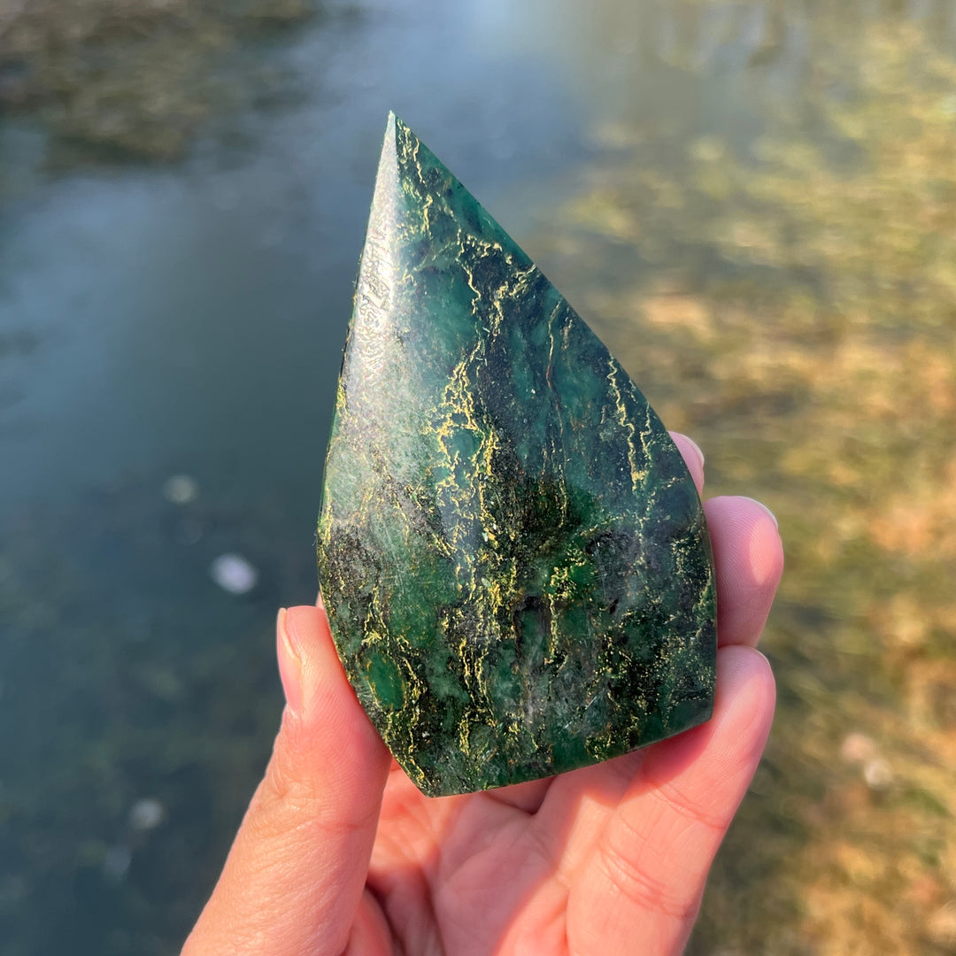 Fuchsite In Quartze Waterdrop