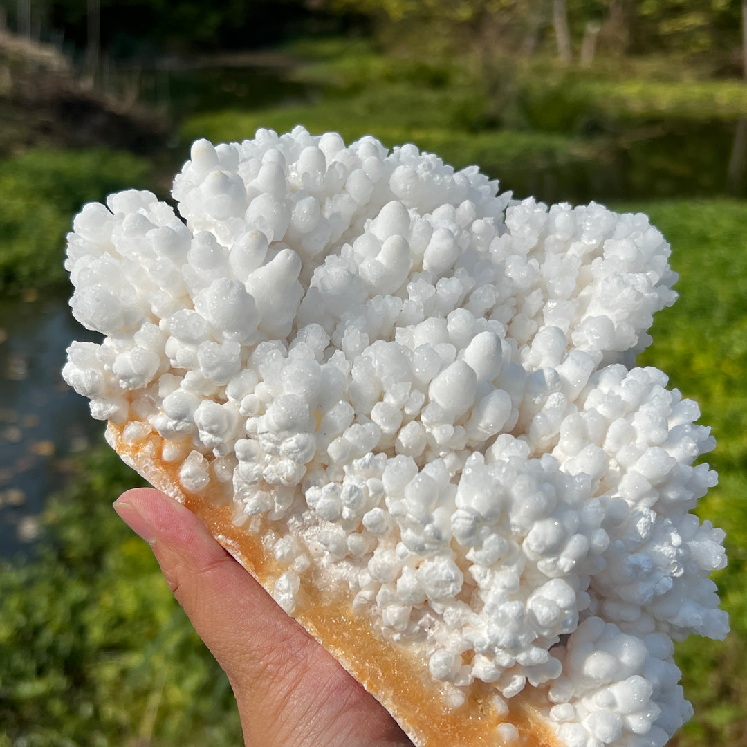 Stalactite-Shape Calcite