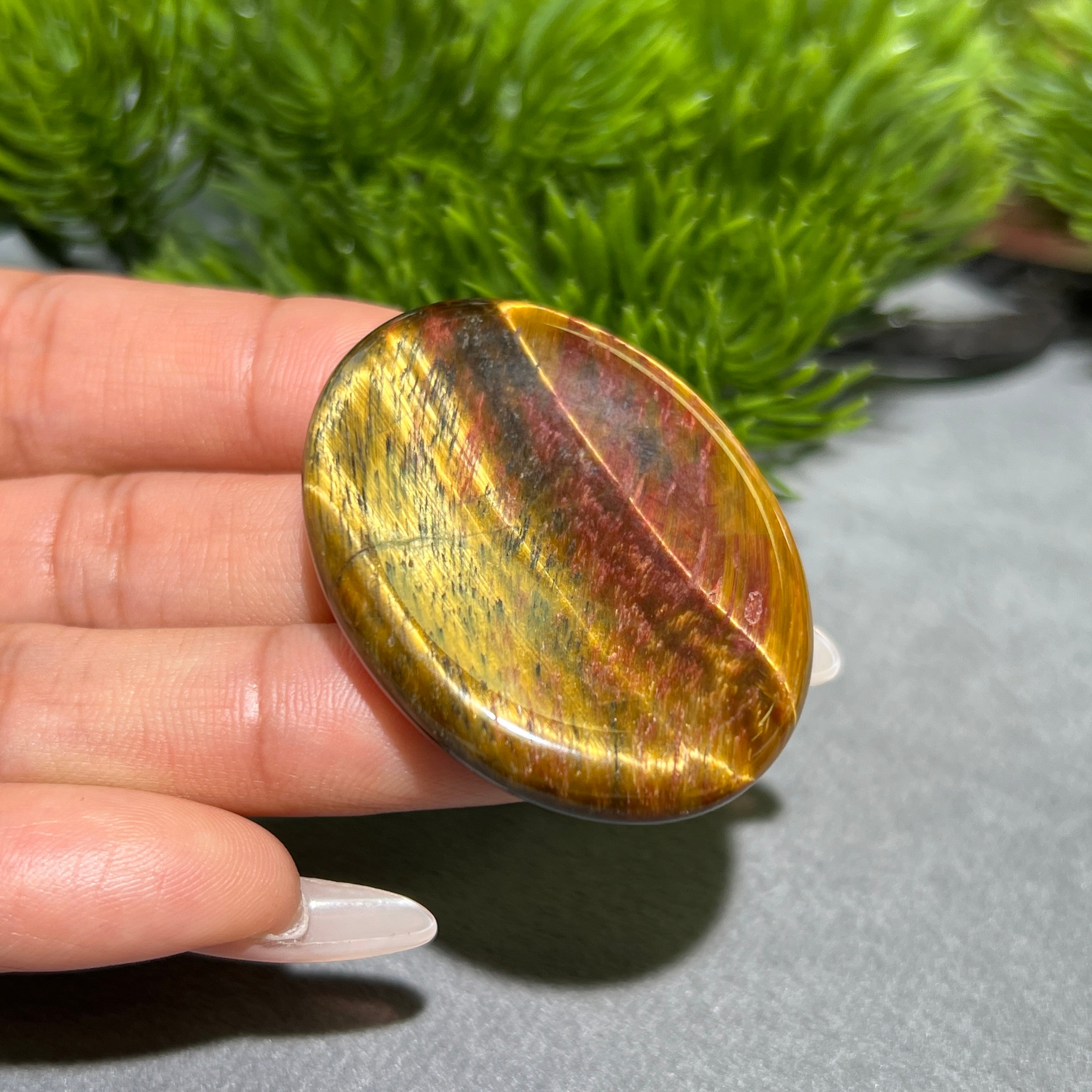 Crystal Worry Stone – KiKi Crystal