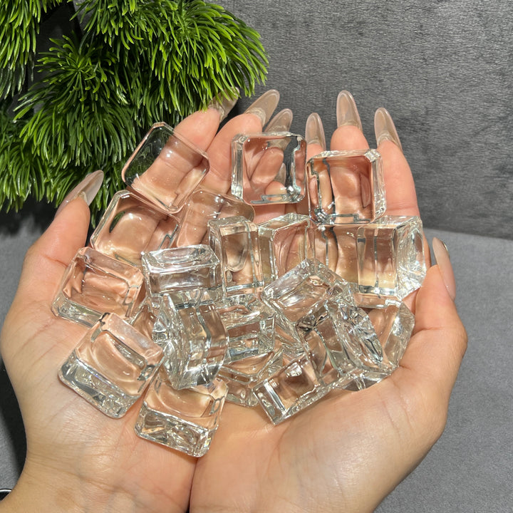 Transparent Glass Sphere Holder