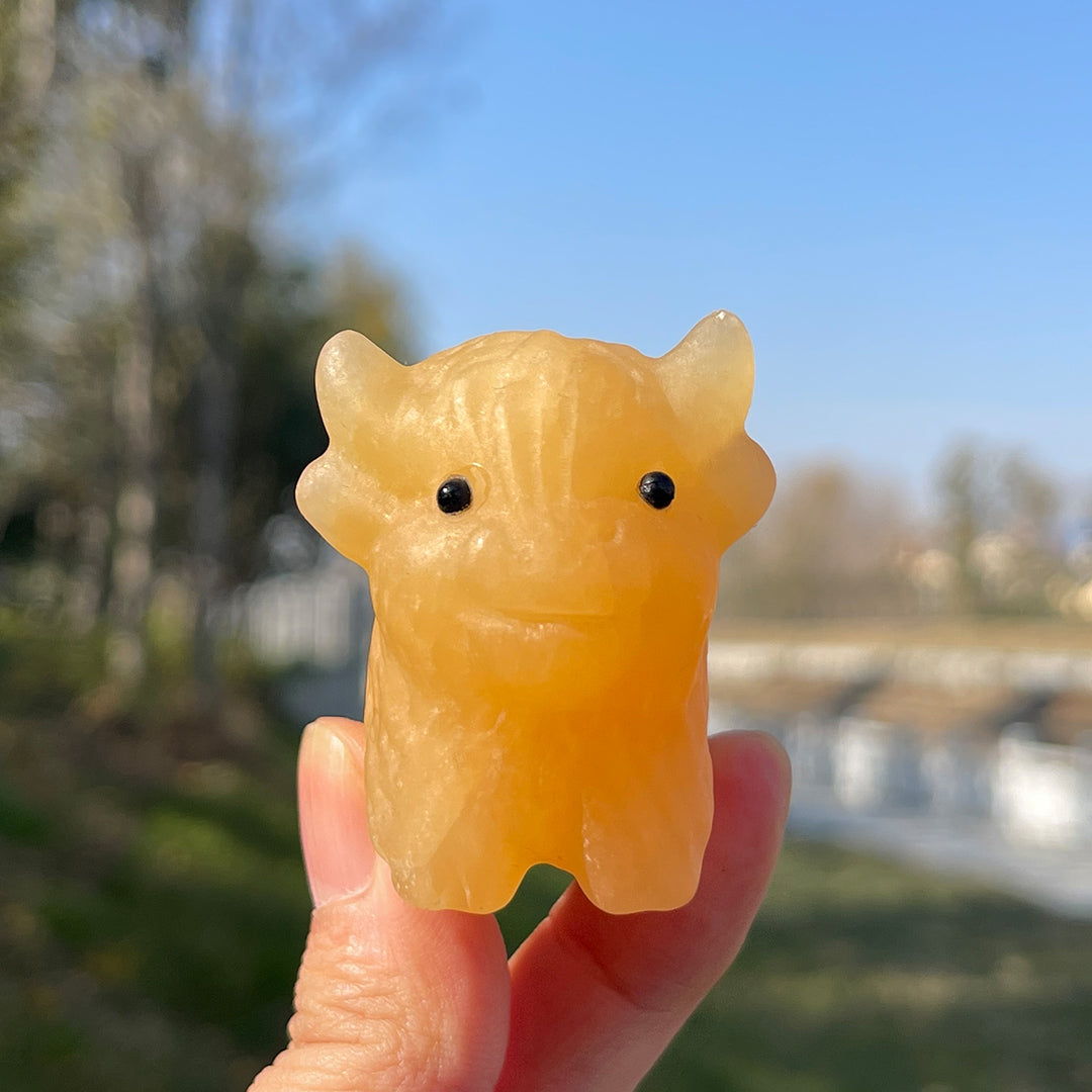 Natural Carving Yellow Calcite Highland Cow