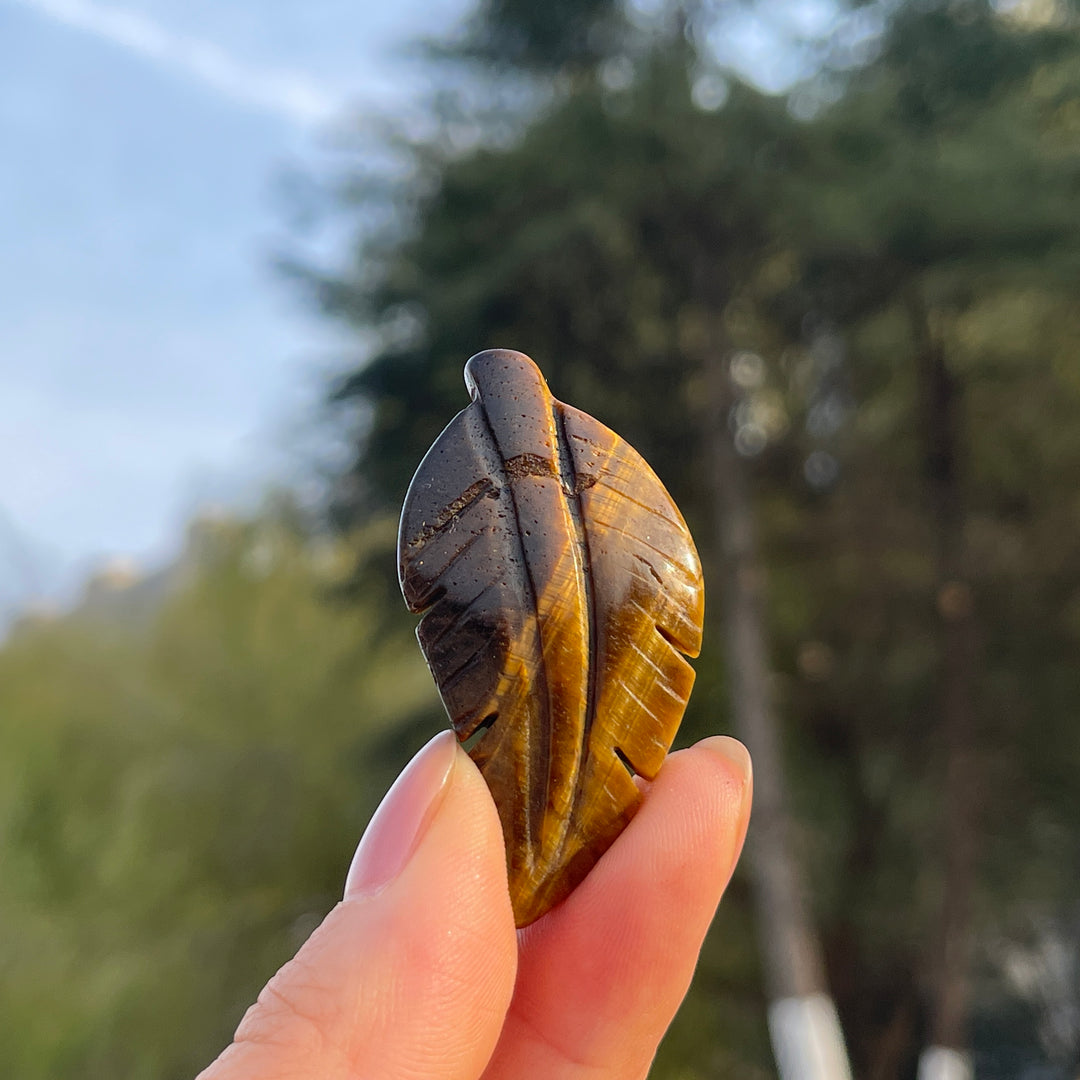 Natural Crystal Carving Leaf
