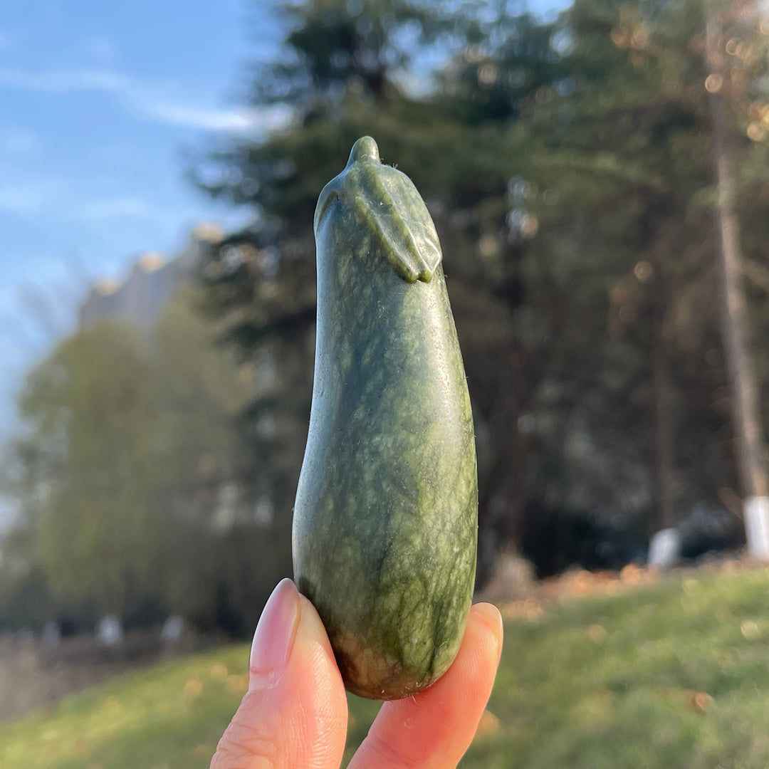 Natural Crystal Carving Serpentine Eggplant
