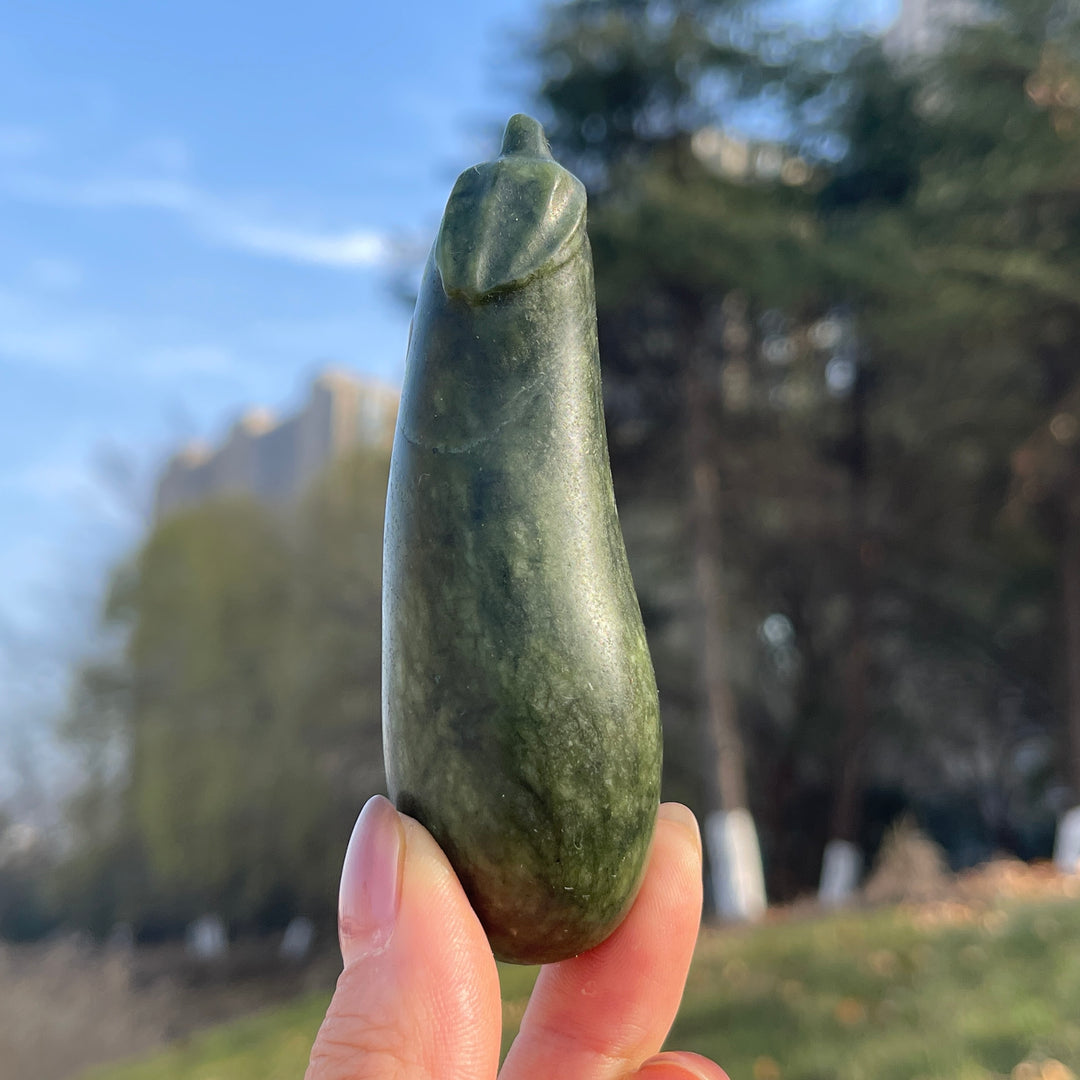 Natural Crystal Carving Serpentine Eggplant