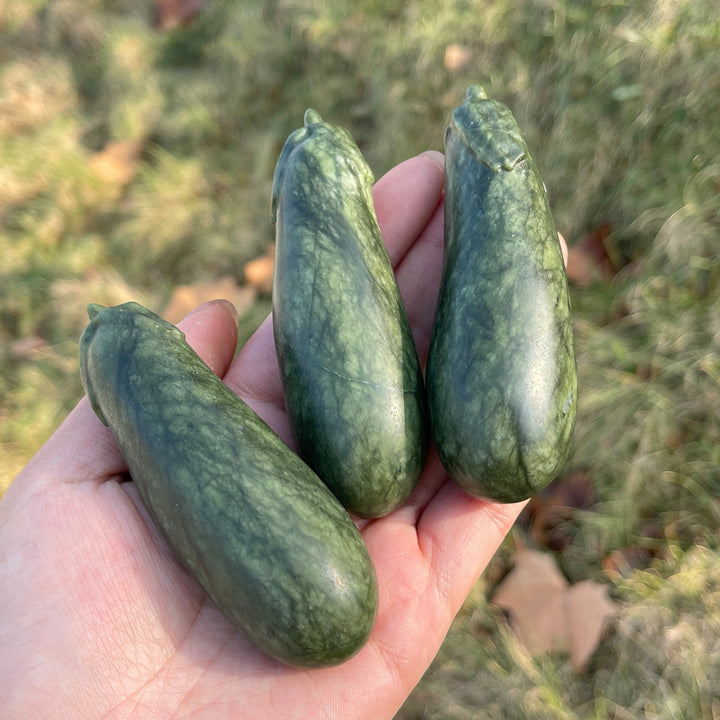 Natural Crystal Carving Serpentine Eggplant