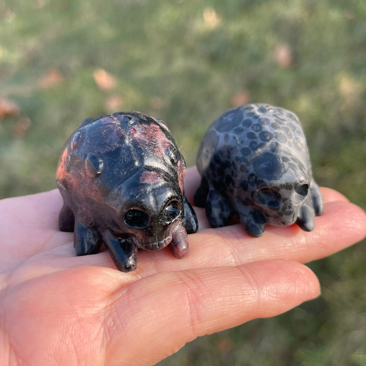 Natural Crystal Carving Ghost-Faced Spider