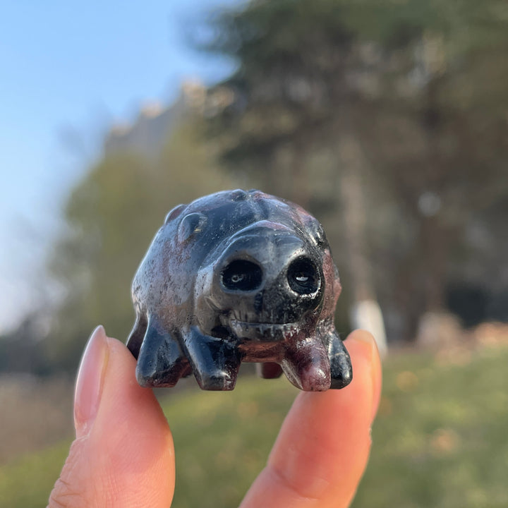 Natural Crystal Carving Ghost-Faced Spider