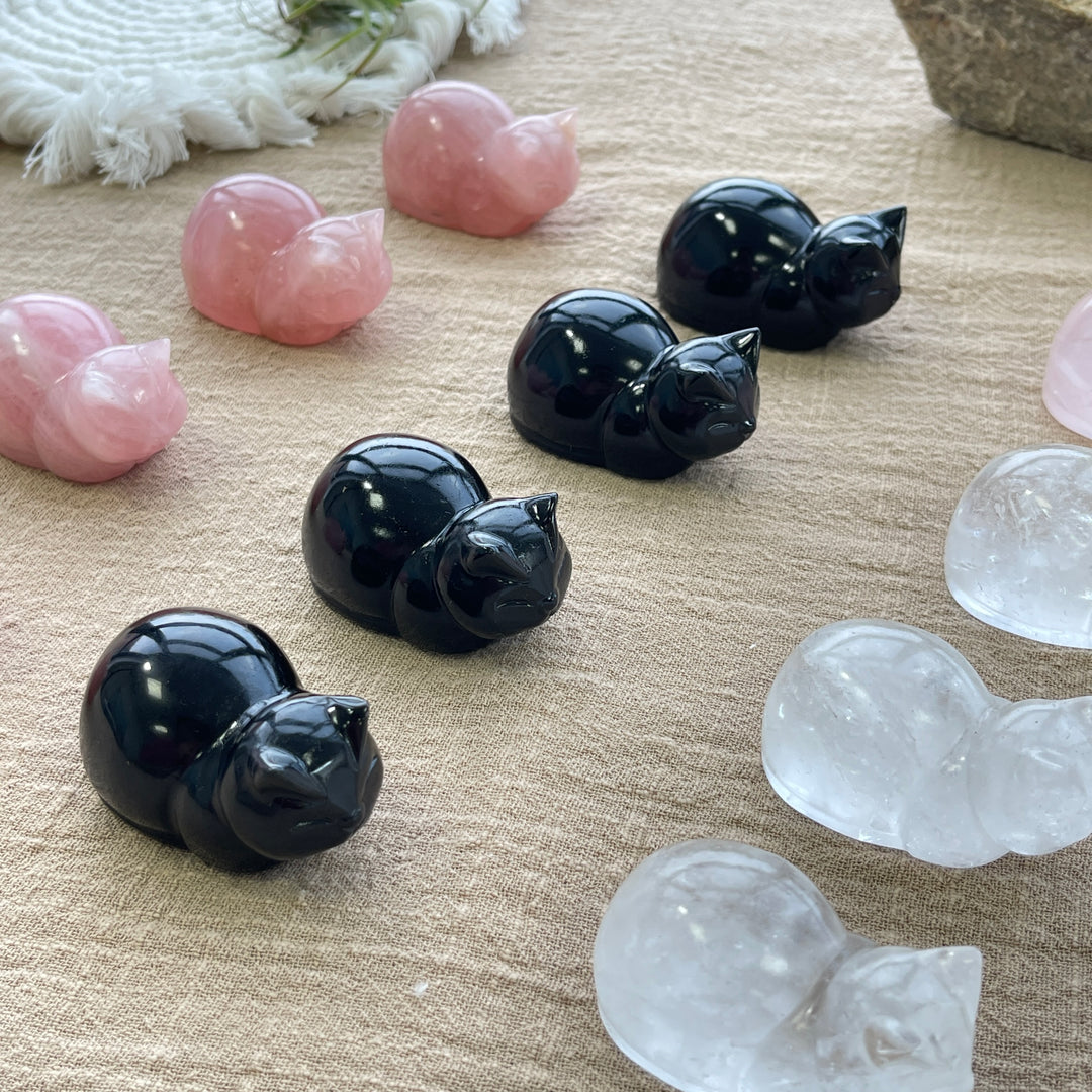 Natural Carving Loaf Cat