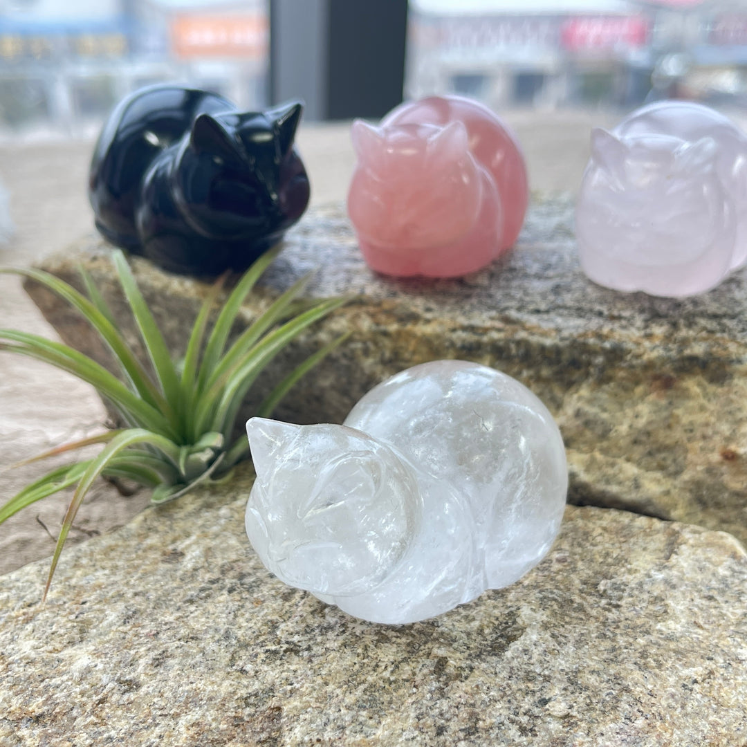 Natural Carving Loaf Cat