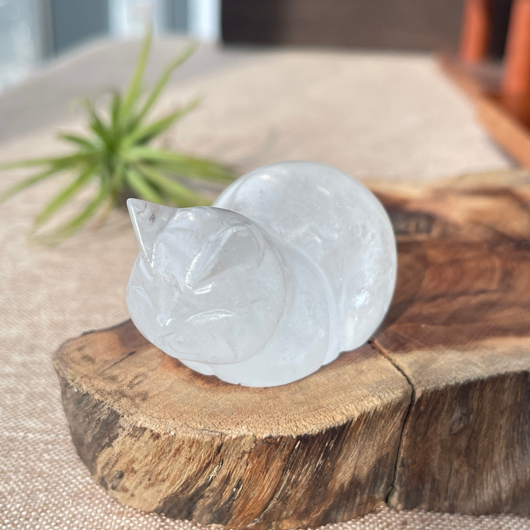 Natural Carving Loaf Cat