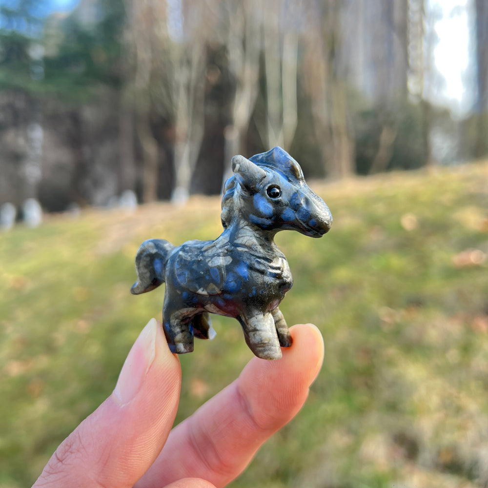 Natural Crystal Carving Horse