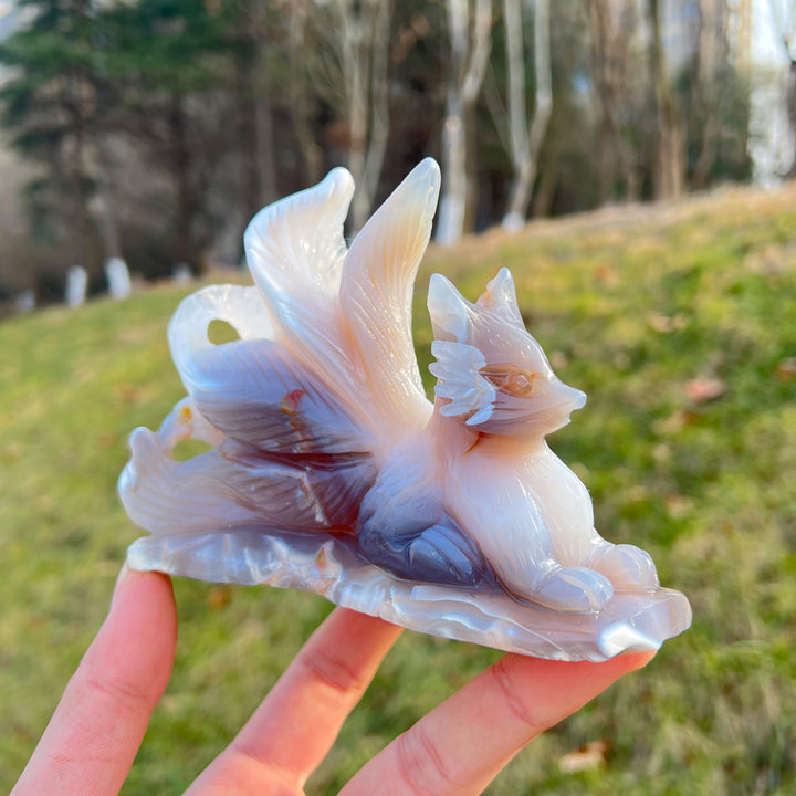 Unique,Natural Crystal Carving Orca Agate Nine-Tailed Fox