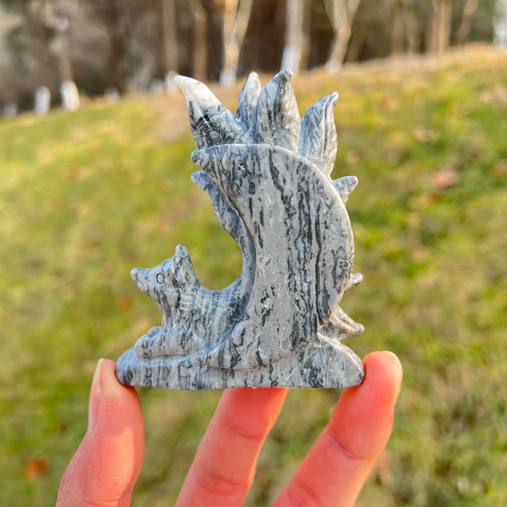 Unique,Natural Crystal Carving Nine-Tailed Fox