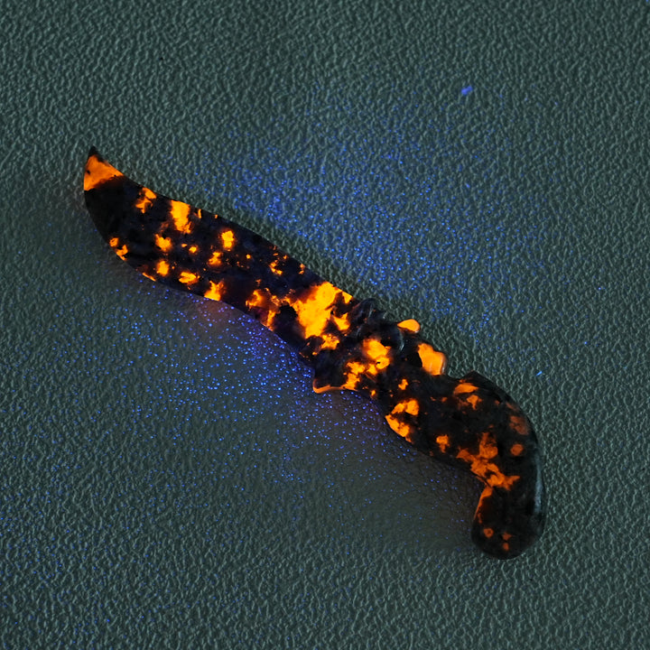 Natural Crystal Dagger Carving