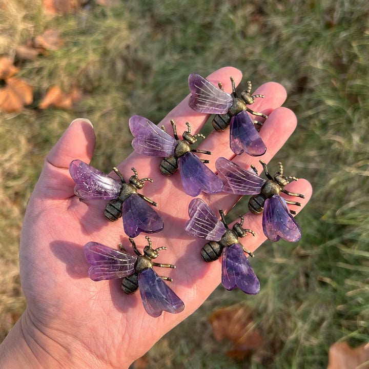 Natural Crystal Carving Bee
