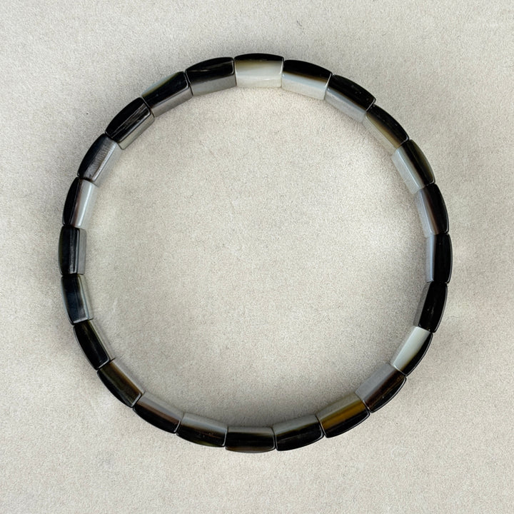 Black Shell Square Bracelet 11.4-11.7mm