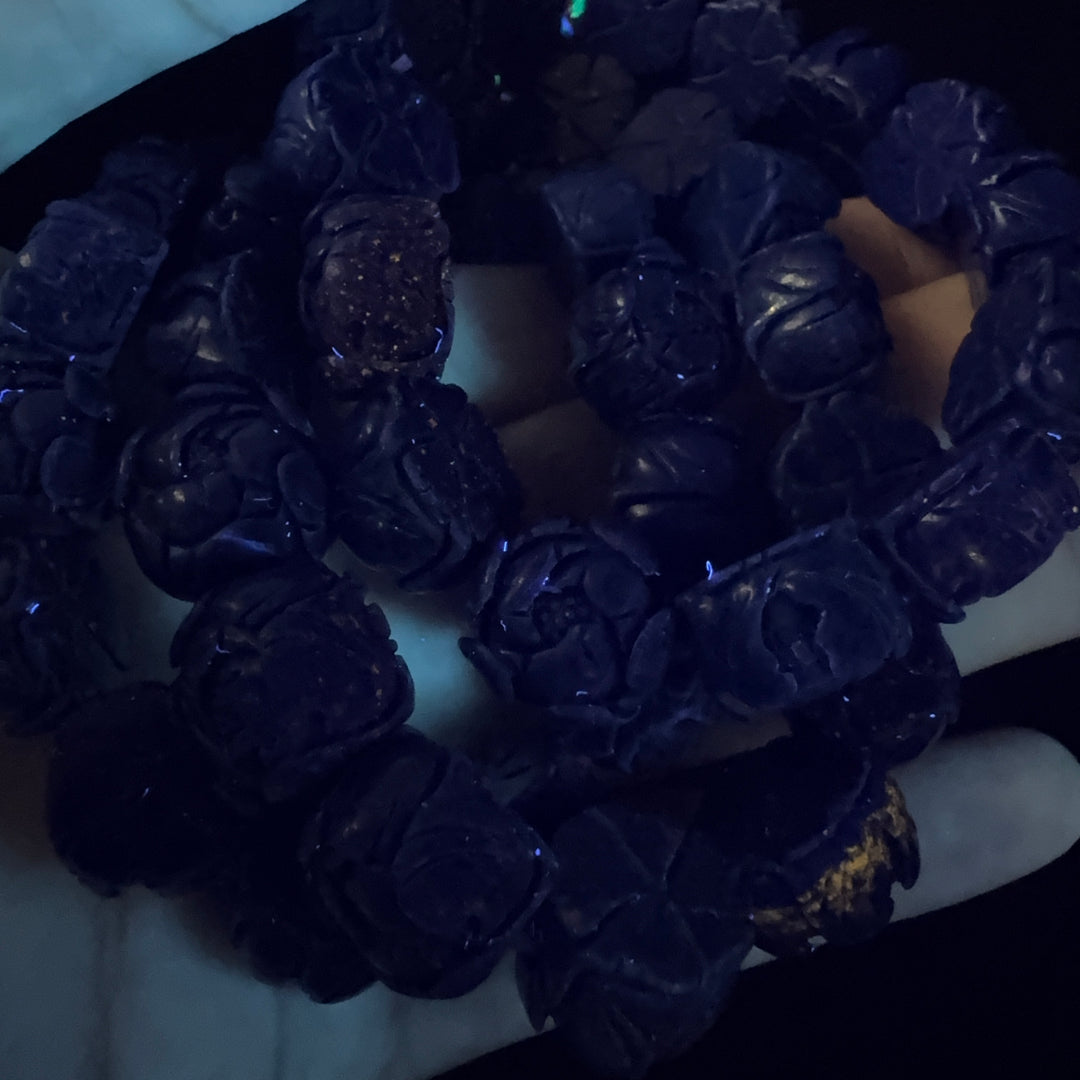Lapis Lazuli Carved Rose Bracelet 12.8-14mm
