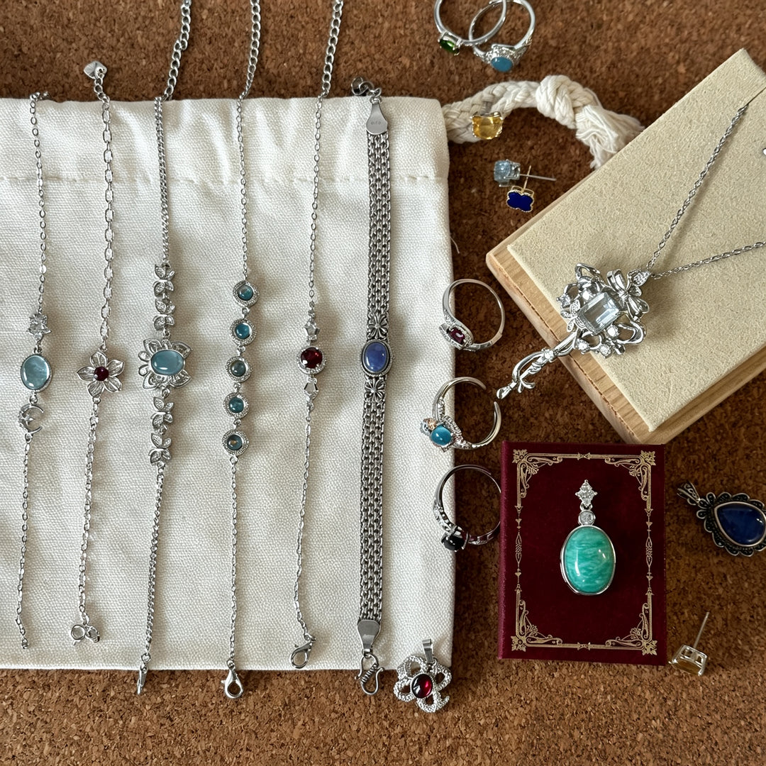 Bolsa Misteriosa de Joyería de Cristal Kiki (Tono Plateado) - ¡La Joyería Sorpresa que Realmente Amarás!
