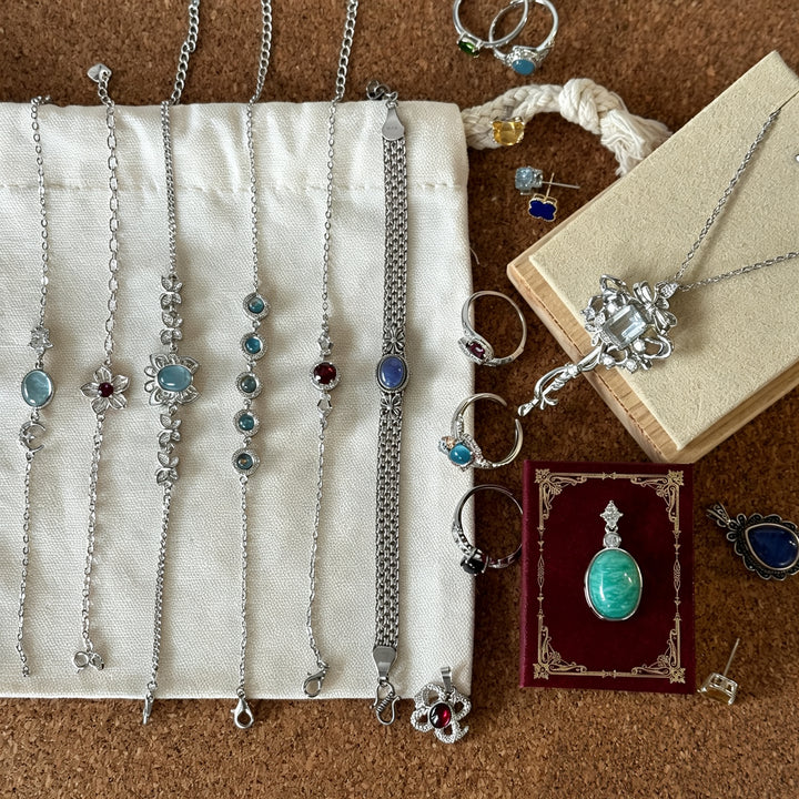 Bolsa Misteriosa de Joyería de Cristal Kiki (Tono Plateado) - ¡La Joyería Sorpresa que Realmente Amarás!