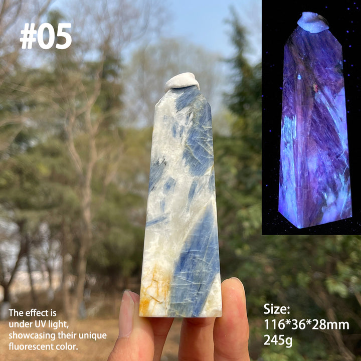 Unique,Natural Blue Kyanite Point