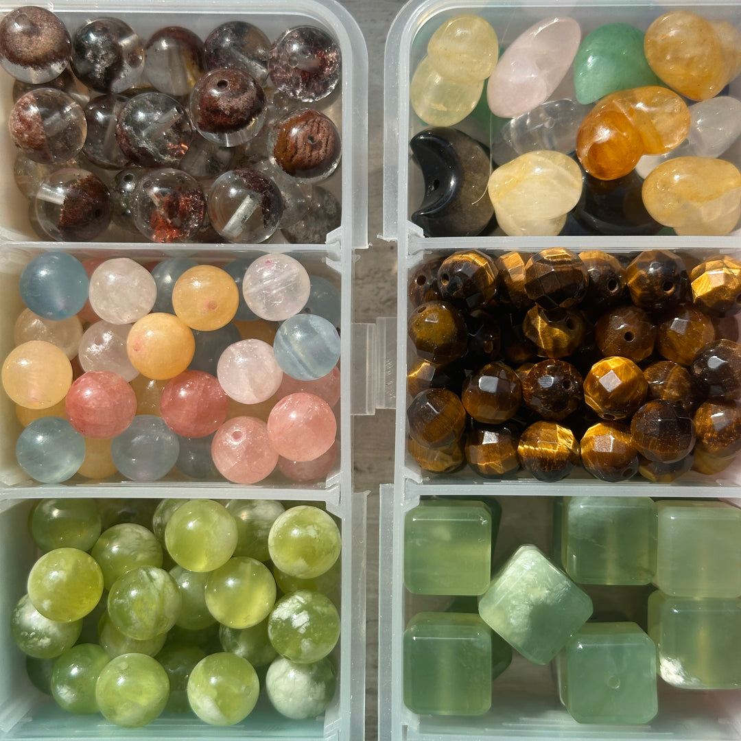 Kiki Crystal DIY Beads Mystery Capsules – Collect, Match & Create Your Own Bracelet！✨