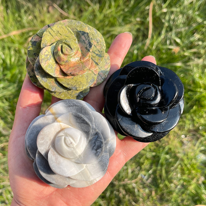 Natural Full-Bloom Rose Flower Carving