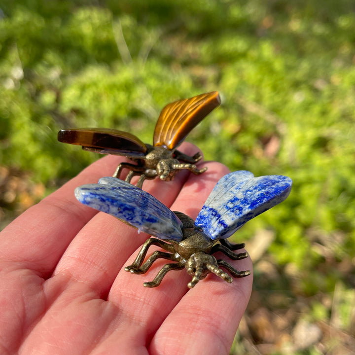 Natural Crystal Carving Bee